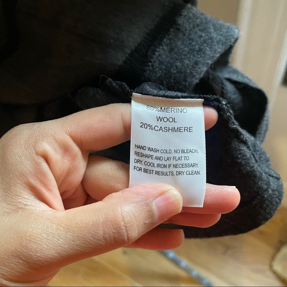 Eileen Fisher wool cashmere knit cashmere dress - Picture 4 of 9